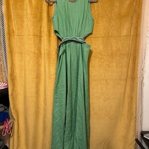 Elegant Green Sleeveless Dress
